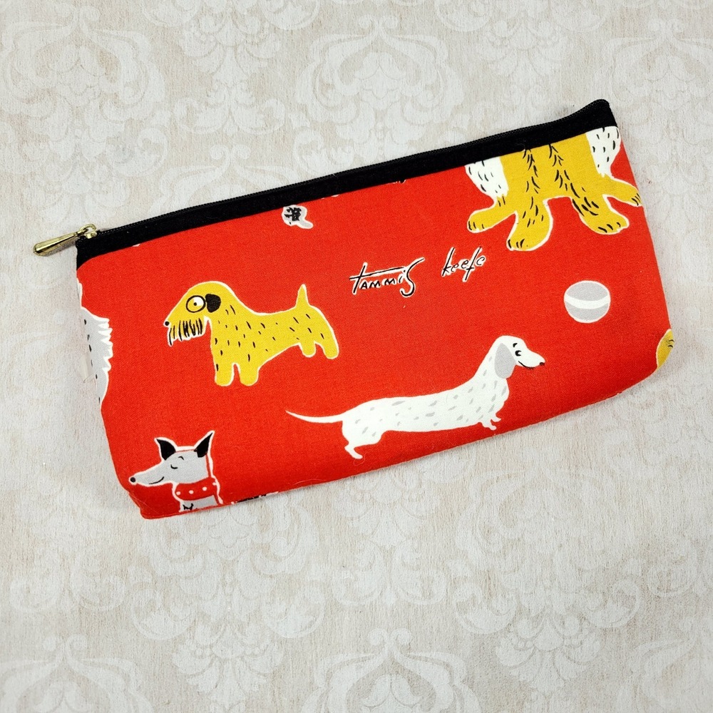 Tammis Keefe Zip Bag Red Tammis Dogs Pattern 8.5" Makeup Travel